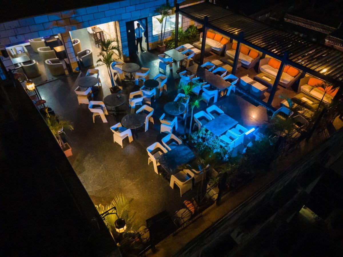 Hotel The Lindsay Calcuta Exterior foto